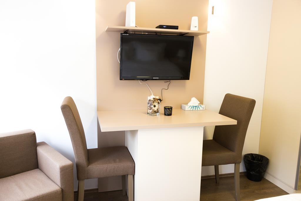 Grand Central Accommodation - Smardan Bucureşti Eksteriør bilde