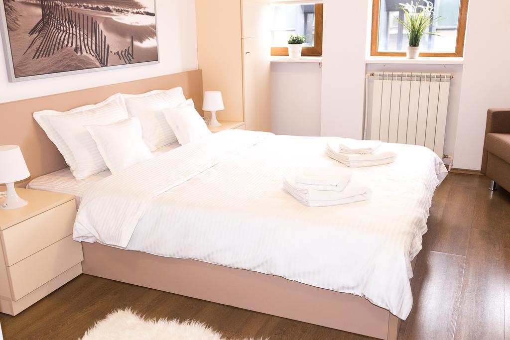 Grand Central Accommodation - Smardan Bucureşti Eksteriør bilde